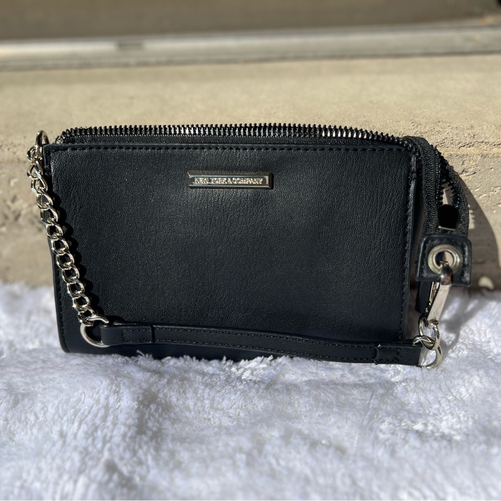 New York & Company black mini shoulder bag - Picture 2 of 11